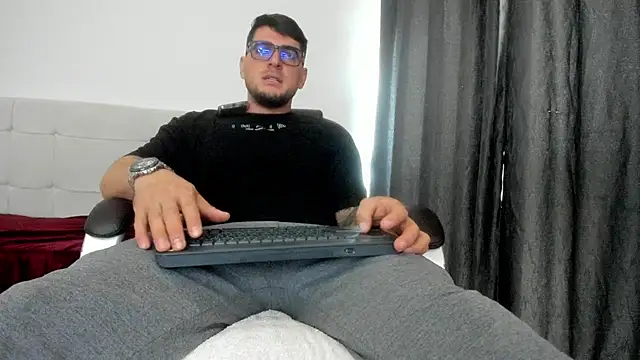 Teilor Creed online show from November 2025 02:52:02 PM