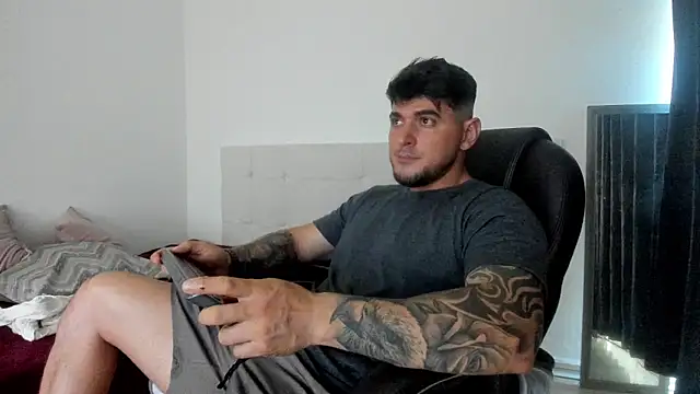 Teilor Creed online show from November 2025 08:18:01 PM