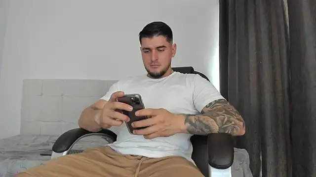 Teilor Creed online show from November 2025 07:49:02 PM