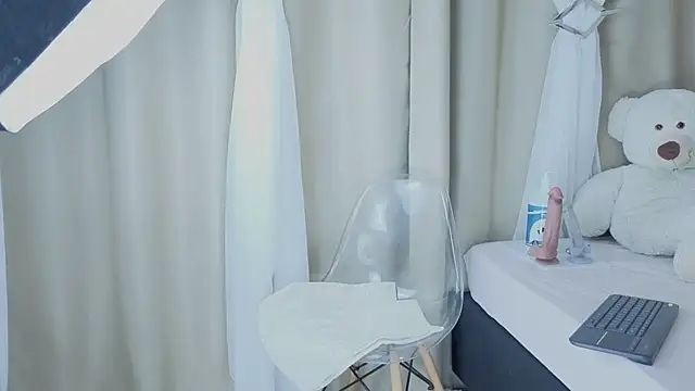 sorafire online show from November 2025 04:17:02 PM