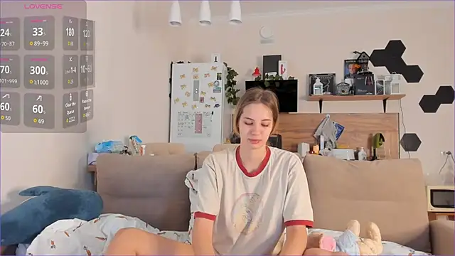 Girl alone home online show from September 2025 03:32:02 AM