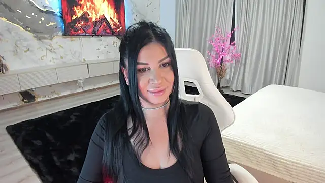 patriciakeys online show from November 2025 04:44:02 AM