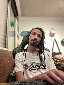 Snapshot of hotcamboy420 chatting on January 2025 04:18:02 AM hotcamboy420 online show from January 2025 04:18:02 AM