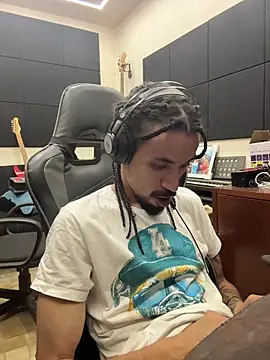 hotcamboy420 online show from January 2026 05:45:01 AM