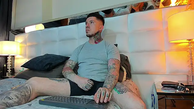 Snapshot of Adam_tatto chatting on September 2025 01:43:01 AM Adam tatto online show from September 2025 01:43:01 AM
