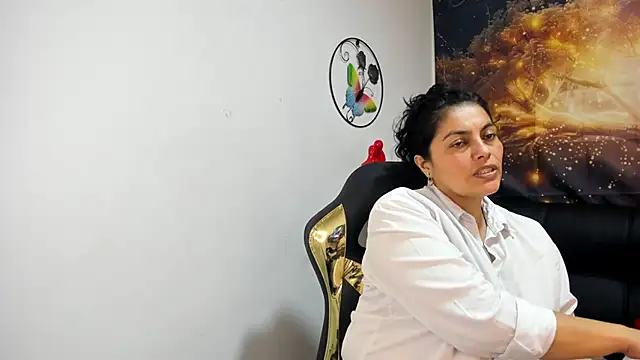 Snapshot of Lust_Mom41 chatting on December 2024 05:11:02 PM Lust Mom41 online show from December 2024 05:11:02 PM