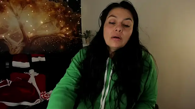 Snapshot of Lust_Mom41 chatting on December 2024 12:27:01 PM Lust Mom41 online show from December 2024 12:27:01 PM