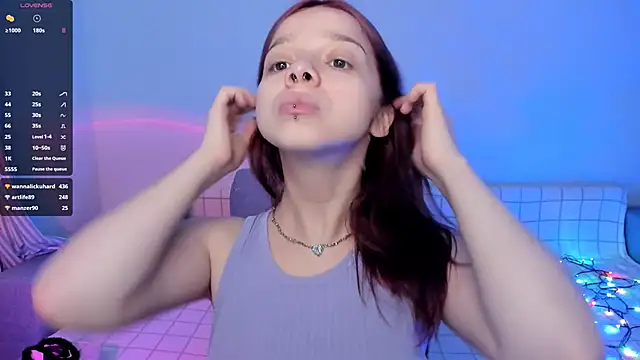 Snapshot of crystal_lilith chatting on December 2024 09:51:01 PM crystal lilith online show from December 2024 09:51:01 PM