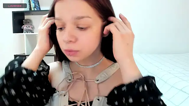 Snapshot of crystal_lilith chatting on March 2025 03:05:01 PM crystal lilith online show from March 2025 03:05:01 PM