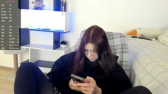 Snapshot of crystal_lilith chatting on March 2025 08:04:01 PM crystal lilith online show from March 2025 08:04:01 PM