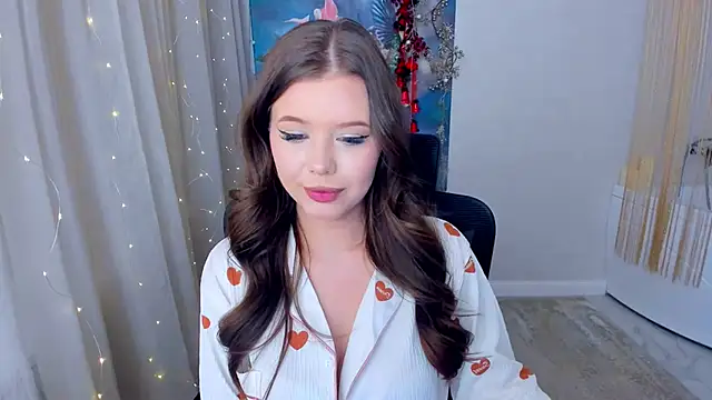 FollowLovee online show from December 2024 03:45:01 AM
