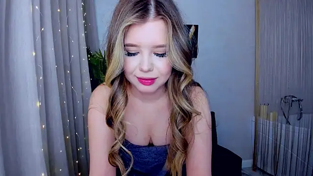 FollowLovee online show from March 2025 10:45:02 PM