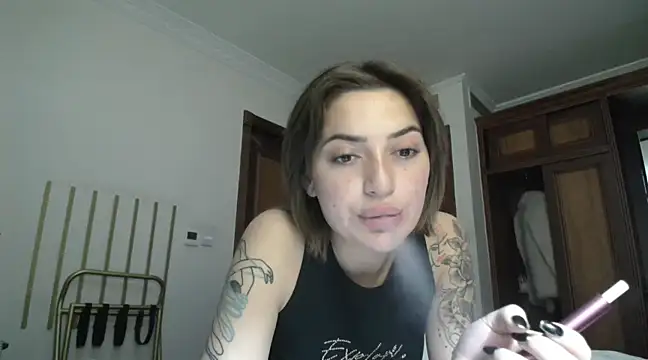 yaprakmericc online show from February 2025 06:38:01 PM