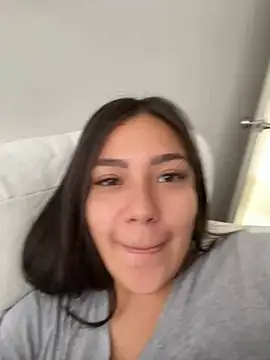 Latina vanessa online show from January 2025 04:08:01 PM