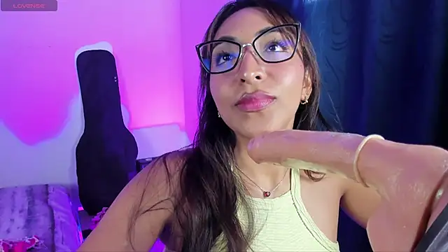 Snapshot of Leticia_brownn1 chatting on March 2025 04:35:02 PM Leticia brownn1 online show from March 2025 04:35:02 PM