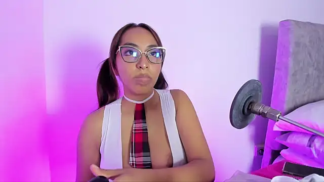 Snapshot of Leticia_brownn1 chatting on March 2026 07:43:02 PM Leticia brownn1 online show from March 2026 07:43:02 PM