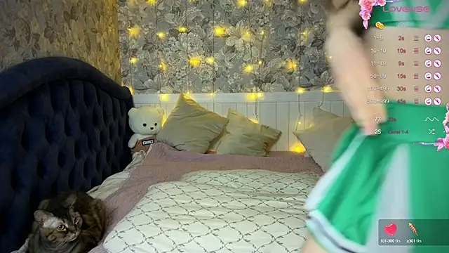 Snapshot of ChloeMillerMeow chatting on February 2025 07:47:01 PM ChloeMillerMeow online show from February 2025 07:47:01 PM