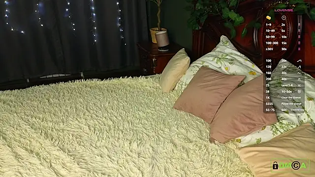 Snapshot of SquirtBabee chatting on November 2025 03:23:02 PM SquirtBabee online show from November 2025 03:23:02 PM