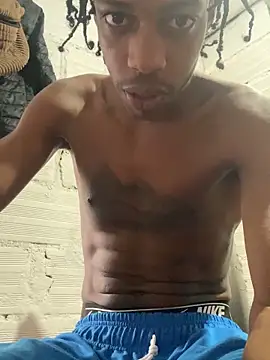 Larry-n-clouds online show from November 2025 02:08:01 PM