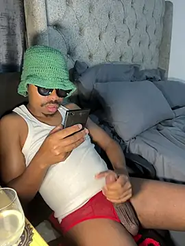 JaroDawg47 online show from July 2026 07:57:01 PM
