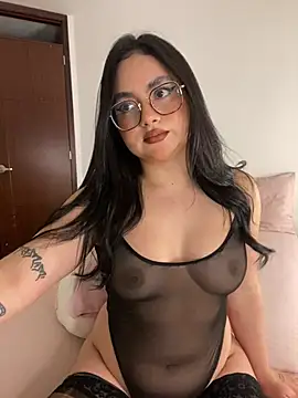 Snapshot of montmariana chatting on July 2026 12:09:02 AM montmariana online show from July 2026 12:09:02 AM