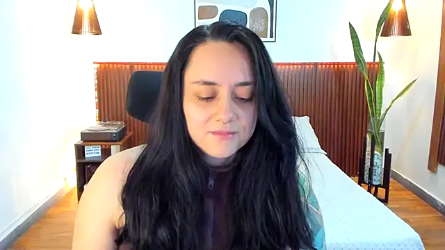 KatherineBond online show from October 2025 07:25:01 PM