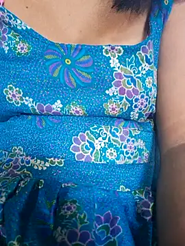 Priya Bong online show from October 2025 11:21:02 AM