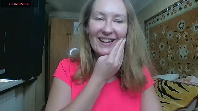 AnnaXLovers online show from October 2025 12:48:02 PM