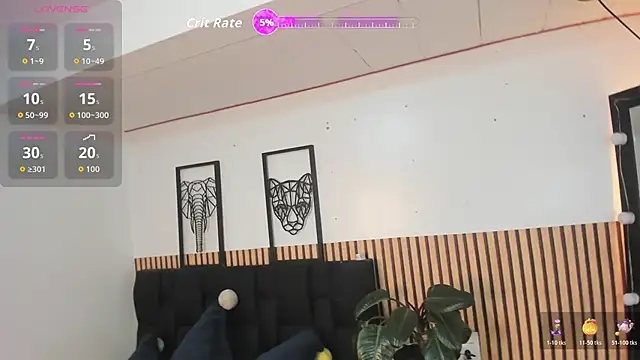 LILA ELLIOT online show from November 2025 07:51:02 PM