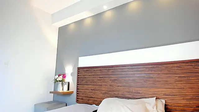 Adelehottman online show from September 2025 04:34:02 AM