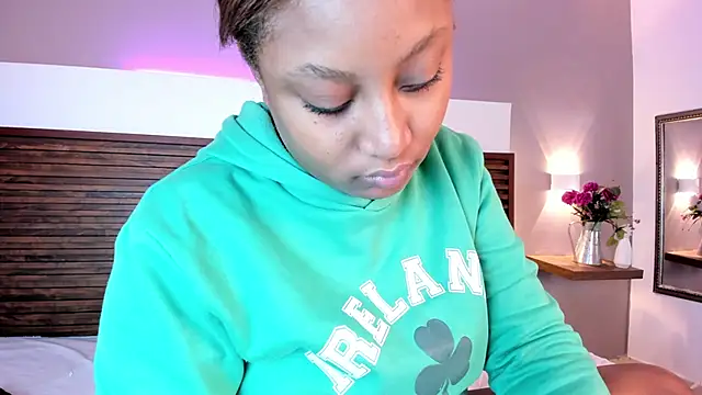 Adelehottman online show from February 2026 12:56:01 PM