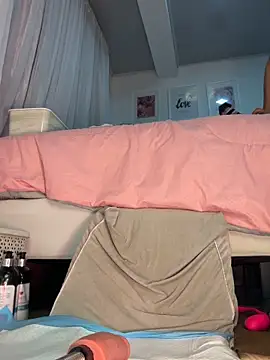 Milena-1 online show from December 2025 10:42:01 AM