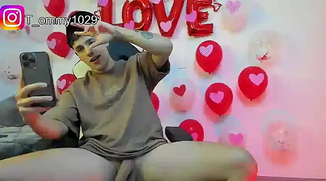 Snapshot of Tommy_Jos chatting on February 2025 11:51:02 PM Tommy Jos online show from February 2025 11:51:02 PM