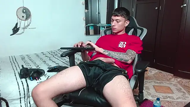 aaron blug online show from December 2024 02:45:02 AM