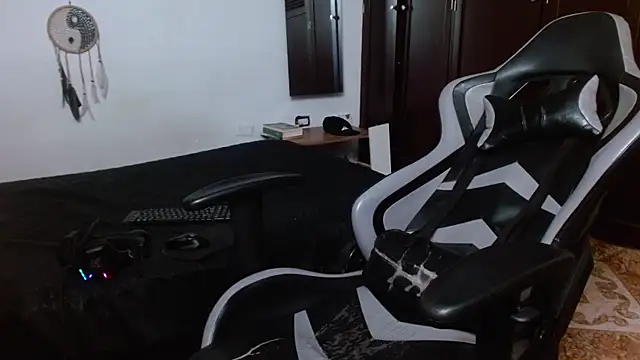 aaron blug online show from February 2025 01:57:02 AM