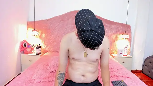 Derek and Skarlet online show from February 2026 10:55:02 AM