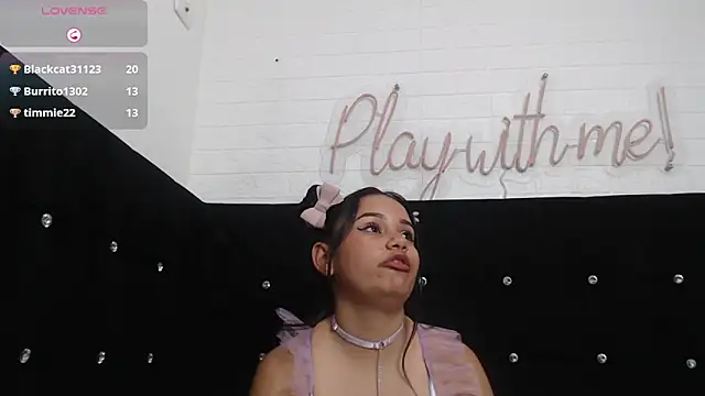 Miaaleon online show from February 2025 04:14:01 PM