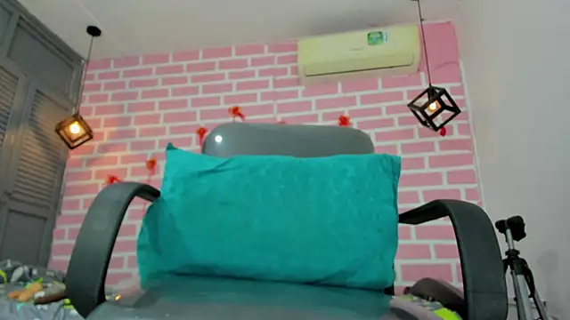 emy 0 online show from February 2025 11:26:01 PM