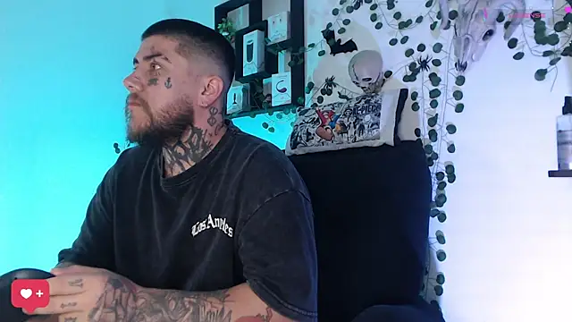 Snapshot of Ash_gusbig chatting on December 2024 01:25:02 AM Ash gusbig online show from December 2024 01:25:02 AM