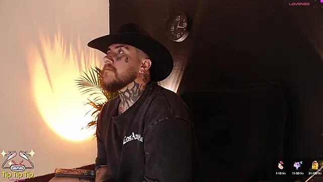 Snapshot of Ash_gusbig chatting on January 2025 02:19:01 AM Ash gusbig online show from January 2025 02:19:01 AM