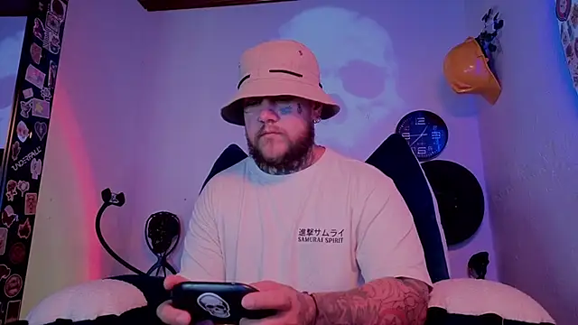 Snapshot of Ash_gusbig chatting on September 2025 02:56:02 AM Ash gusbig online show from September 2025 02:56:02 AM