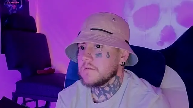 Ash gusbig online show from November 2025 02:45:02 AM