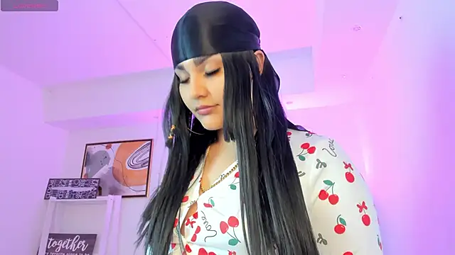 ArigyGomez online show from December 2025 12:32:01 PM