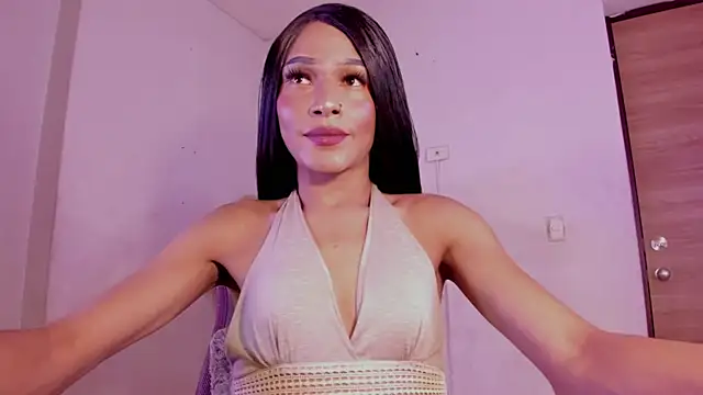 carolinemiller7 online show from December 2025 04:43:01 AM