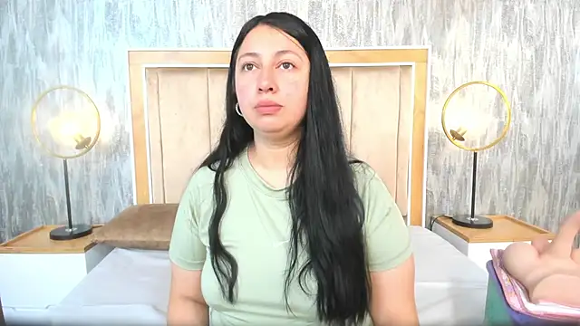 AshleeyPrincess online show from December 2025 01:04:02 PM