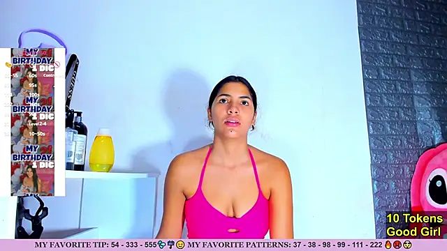 AriannaLewiis online show from November 2025 07:24:01 PM