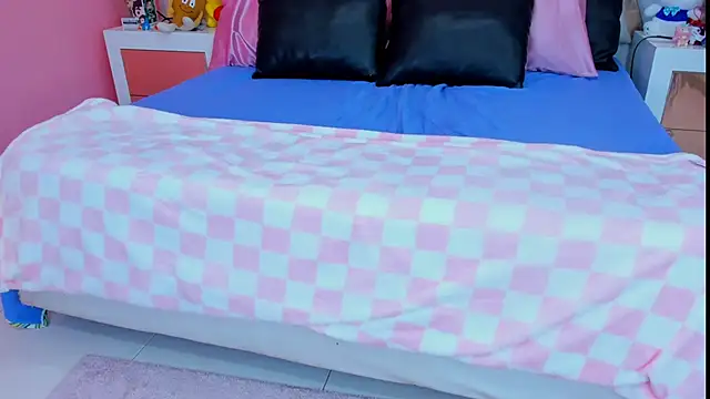 AnngelaSkye online show from February 2025 04:36:01 AM