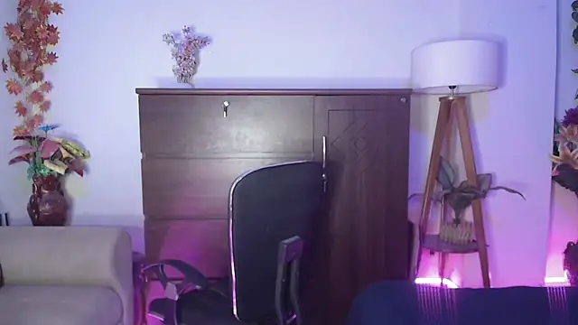 Most-Beautiful-Queen online show from February 2025 12:21:02 AM