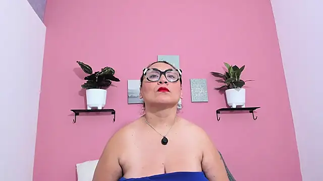 Snapshot of Karo_11_ chatting on September 2025 08:27:01 AM Karo 11 online show from September 2025 08:27:01 AM