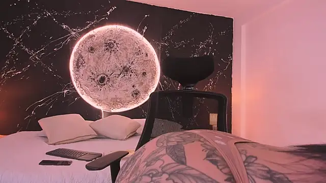 GinebraaFox  online show from February 2025 03:41:02 PM